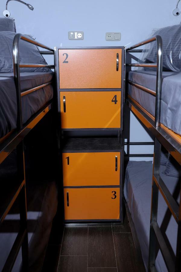 Crazy Hostel Erywań Zewnętrze zdjęcie